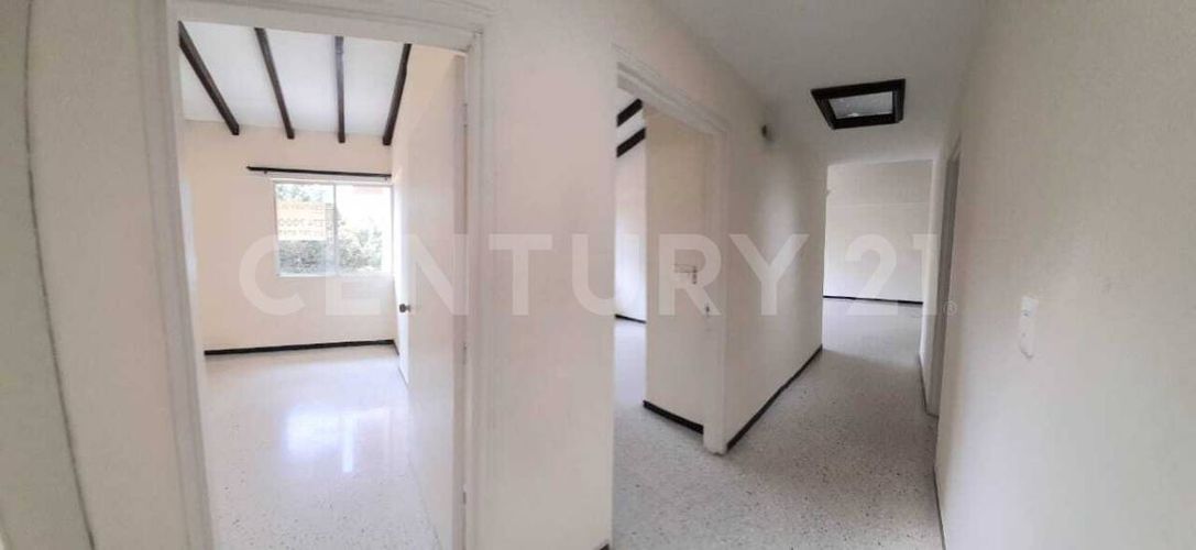 Apartamento de 3 alcobas en venta en Pampa Linda, Cali, 101 m² · foto 6 de 22