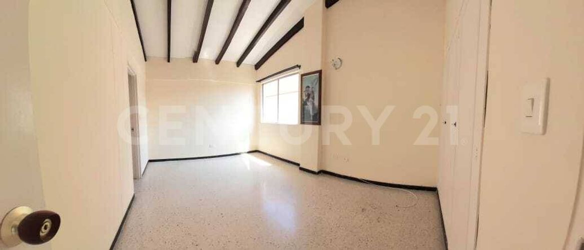 Apartamento de 3 alcobas en venta en Pampa Linda, Cali, 101 m² · foto 9 de 22