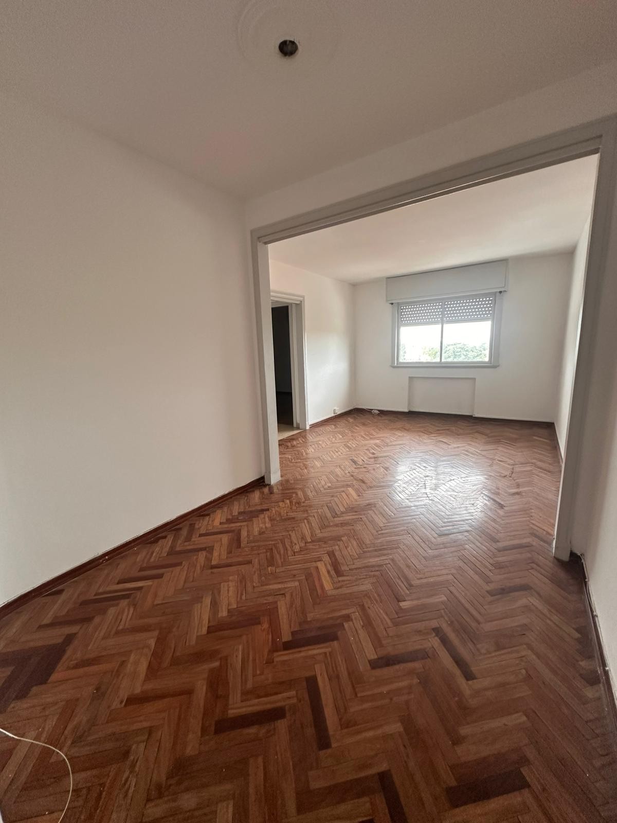 Buen apartamento de 2 dormitorios en el Prado