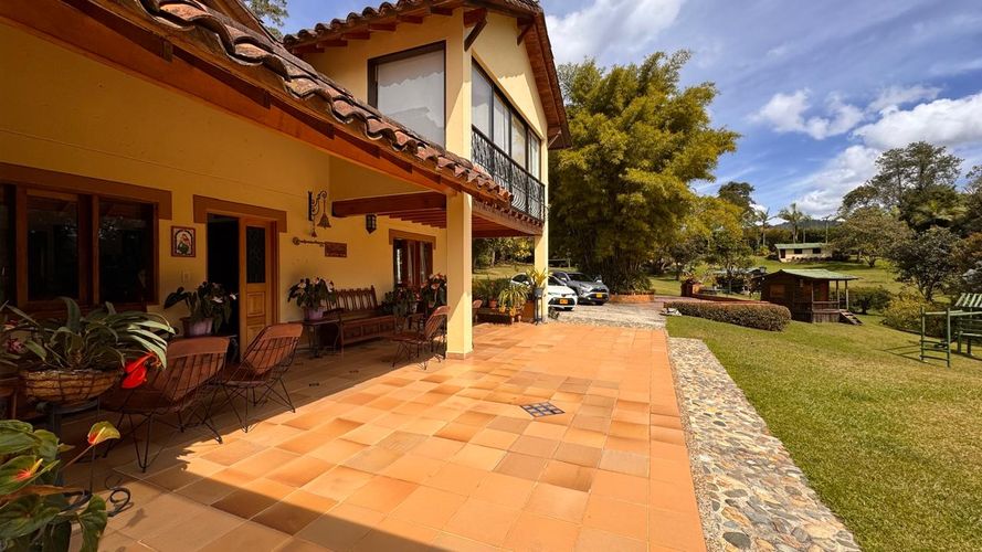 Finca en arriendo en Los Salados, El Retiro, 625 m² · foto 13 de 24