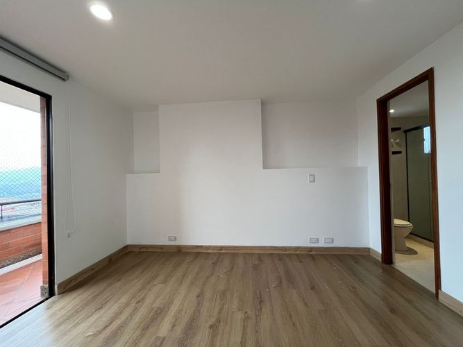Apartamento de 3 alcobas en arriendo en El Poblado, Medellín, 114 m² · foto 16 de 18