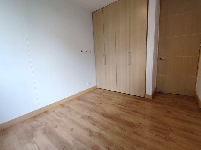 Apartamento de 3 alcobas en arriendo en El Poblado, Medellín, 84 m² · foto 10 de 24
