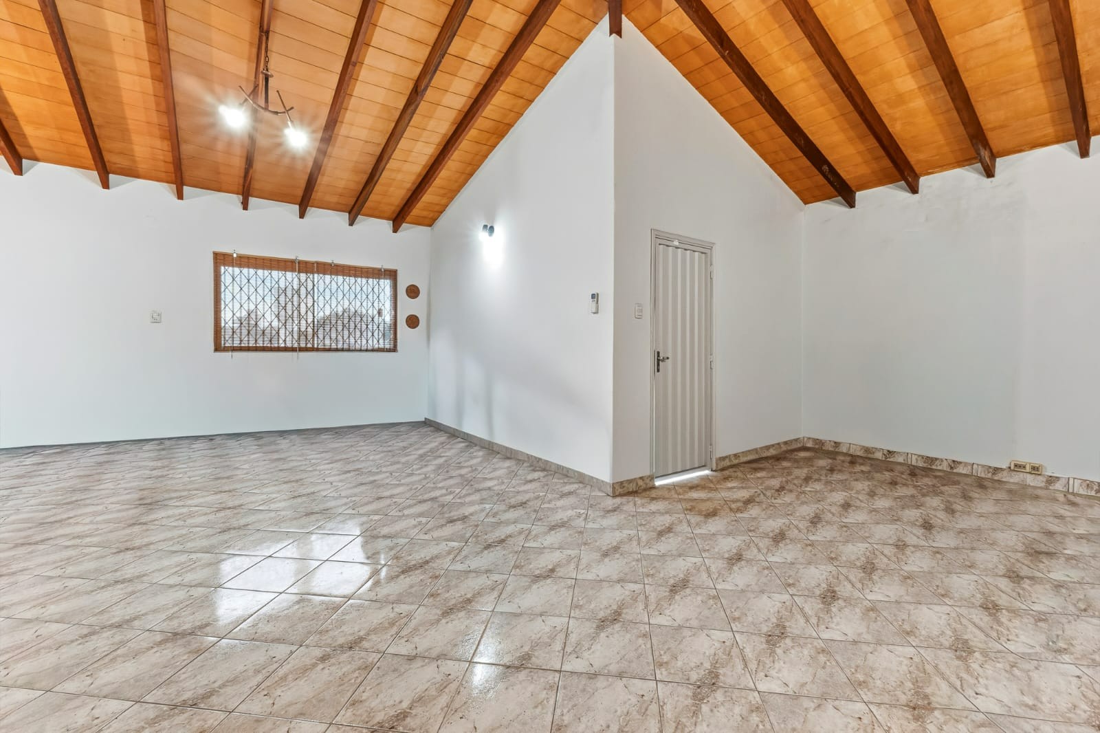 Casa en Venta – Barrio Republicano, Asunción — foto 3
