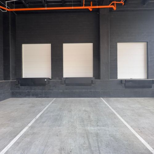 Bodega en arriendo en Copacabana, 2038 m² · foto 3 de 20