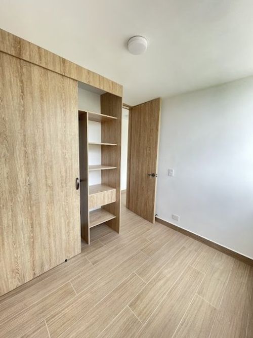 Apartamento de 2 alcobas en venta en La Tablaza, La Estrella, 56 m² · foto 9 de 20