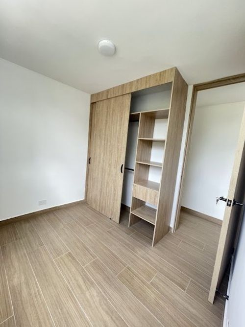 Apartamento de 2 alcobas en venta en La Tablaza, La Estrella, 56 m² · foto 13 de 20