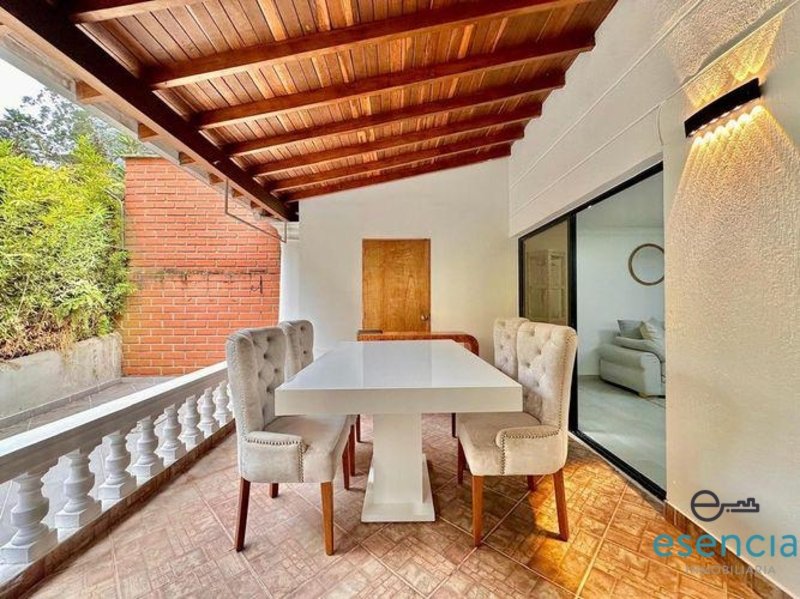Casa en arriendo en El Tesoro, Medellín · foto 8 de 20