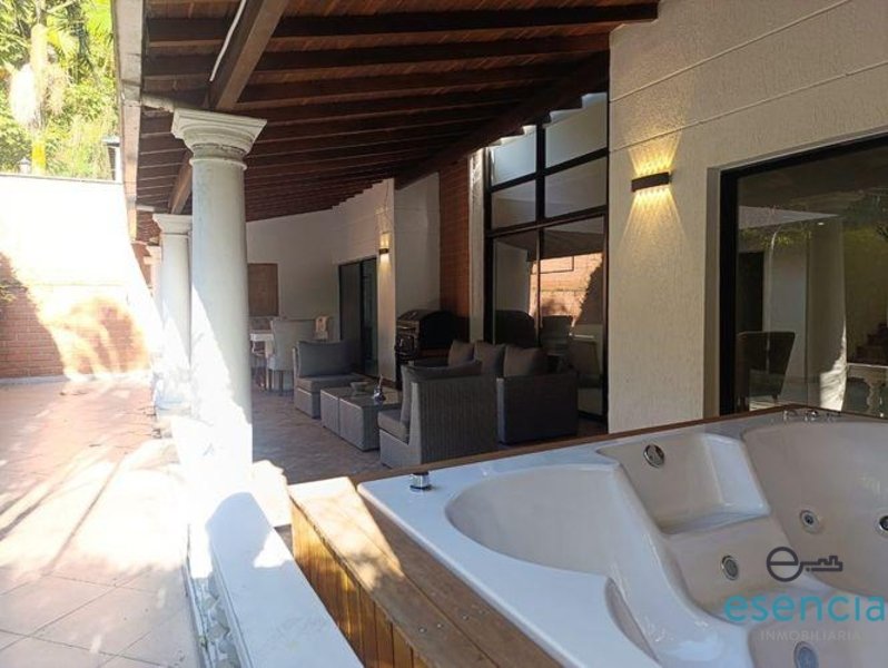 Casa en arriendo en El Tesoro, Medellín · foto 11 de 20