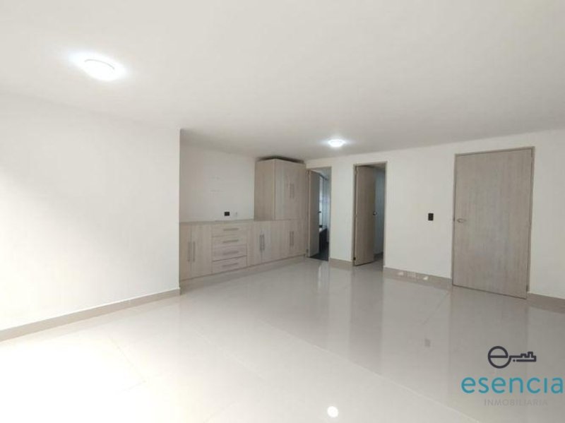 Casa en arriendo en El Tesoro, Medellín · foto 13 de 20