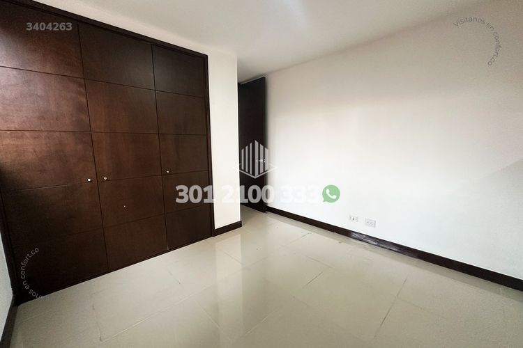Apartamento de 3 alcobas en venta en Laureles, Medellín, 120 m² · foto 15 de 24