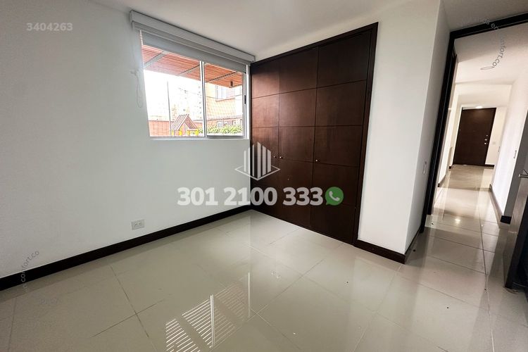 Apartamento de 3 alcobas en venta en Laureles, Medellín, 120 m² · foto 16 de 24