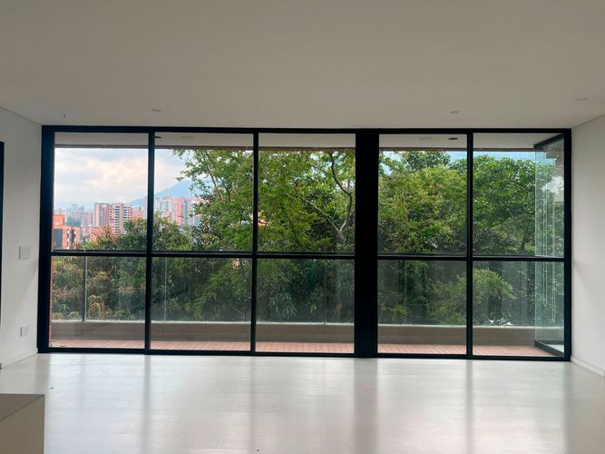 Apartamento de 1 alcoba en arriendo en Camino Verde, Envigado, 70 m² · foto 2 de 17