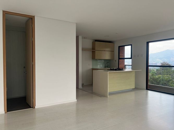 Apartamento de 1 alcoba en arriendo en Camino Verde, Envigado, 70 m² · foto 9 de 17