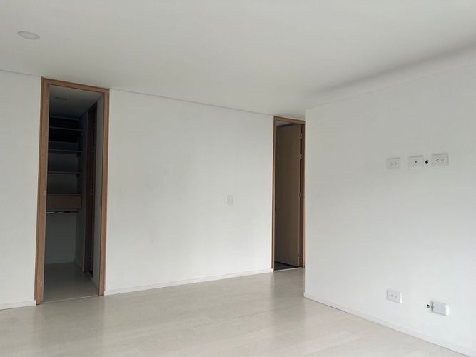 Apartamento de 1 alcoba en arriendo en Camino Verde, Envigado, 70 m² · foto 15 de 17