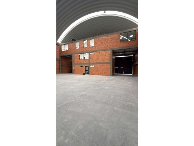 Bodega en venta en Portachuelo, Zipaquirá, 1050 m² · foto 6 de 24