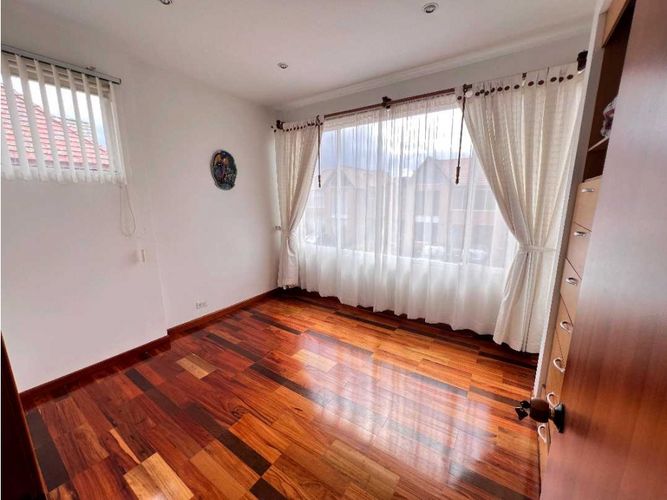 Casa de 4 alcobas en venta en Yerbabuena, Chía, 302 m² · foto 11 de 20