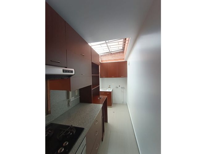 Casa en venta en El Cerezo, Bogotá · foto 6 de 18