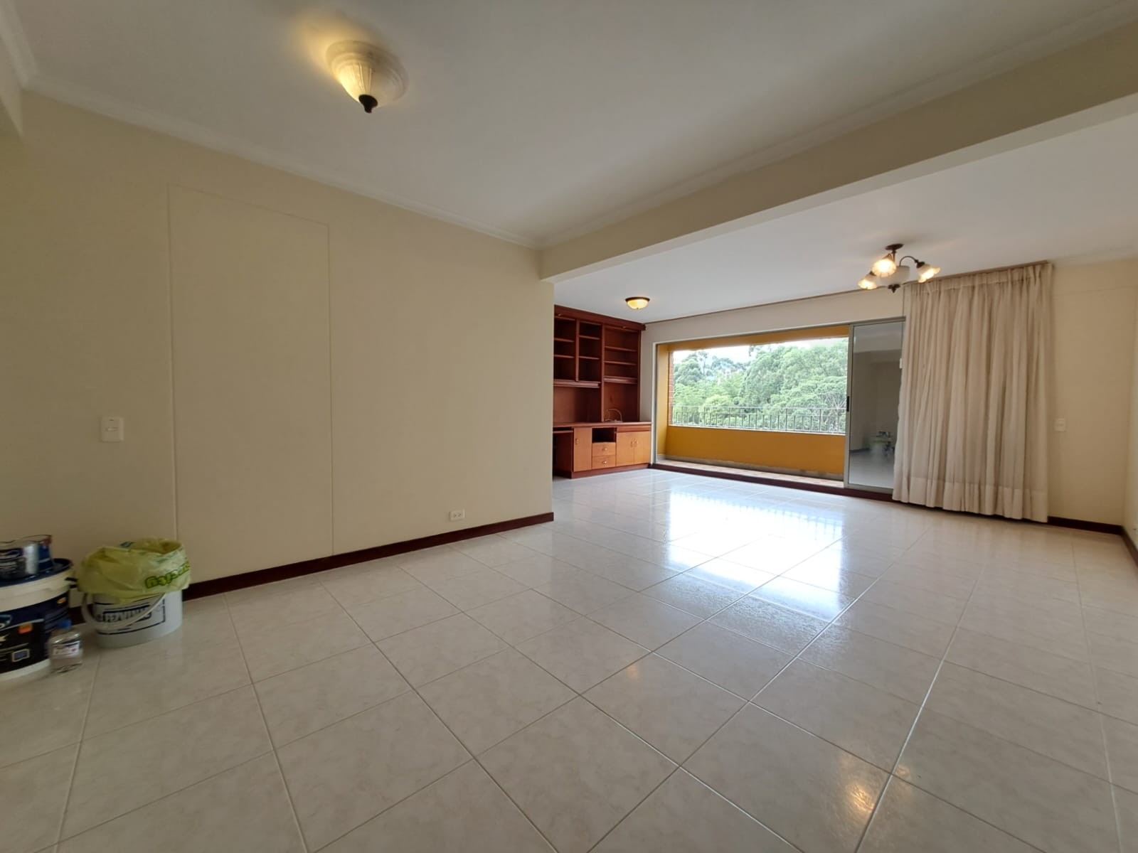 Apartamento en arriendo en La Castellana, Medellín · foto 3 de 20