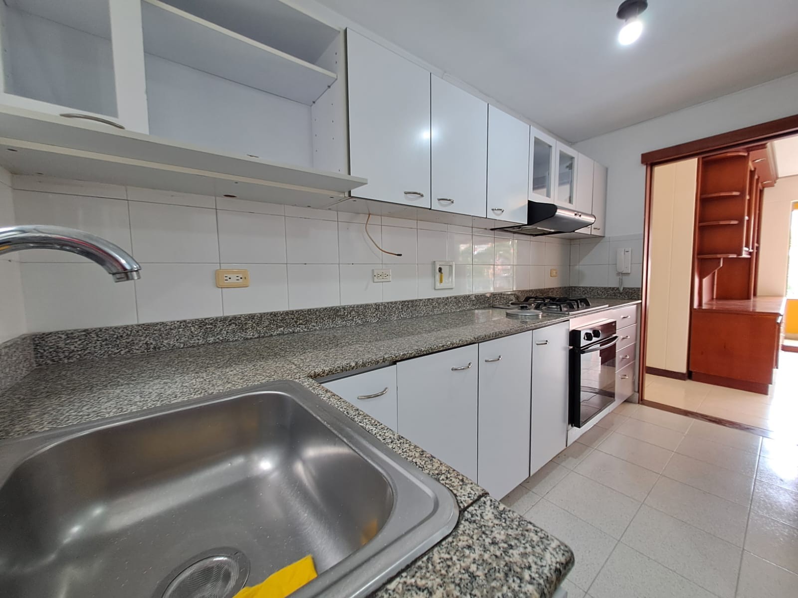 Apartamento en arriendo en La Castellana, Medellín · foto 5 de 20