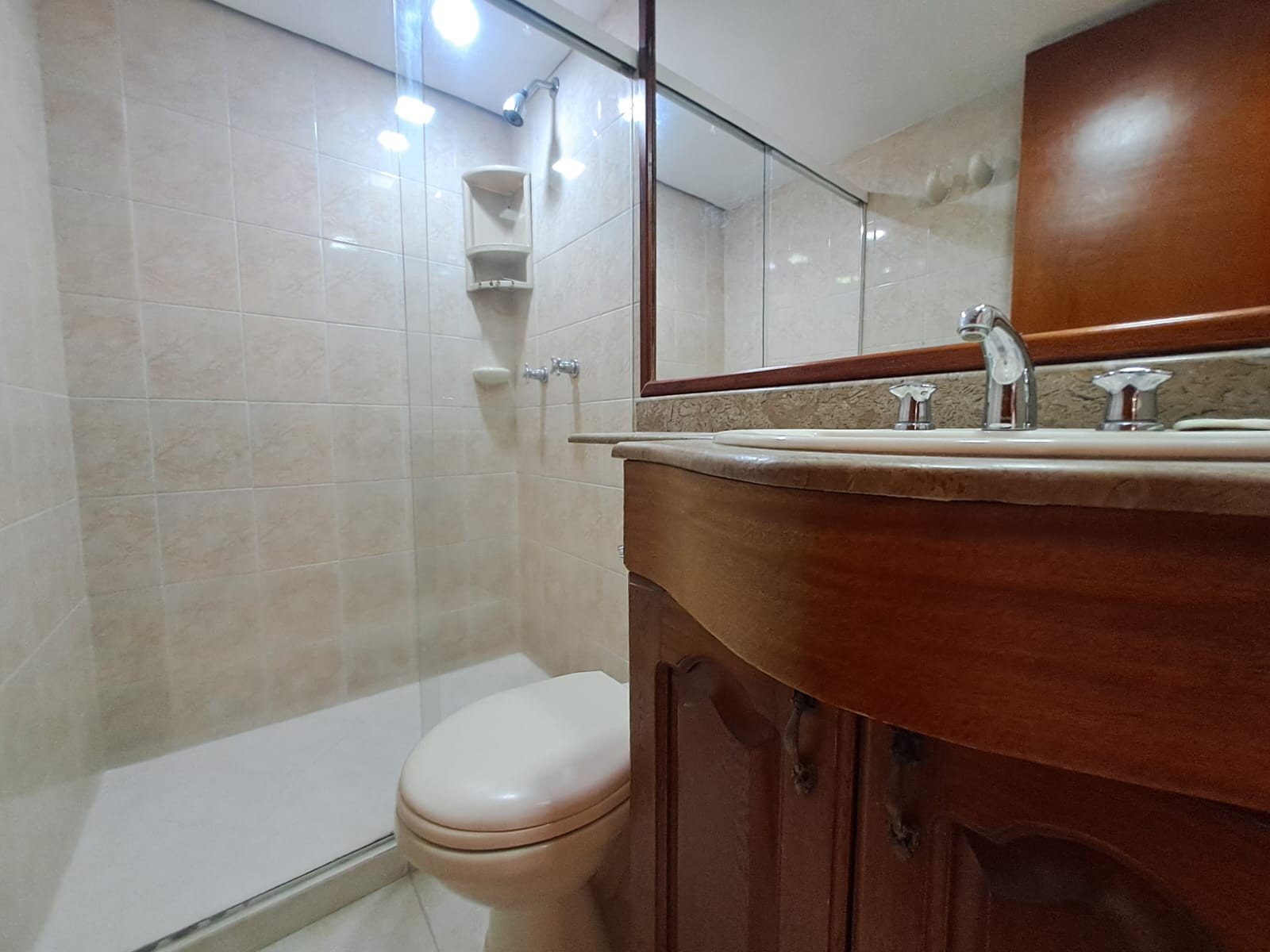 Apartamento en arriendo en La Castellana, Medellín · foto 14 de 20