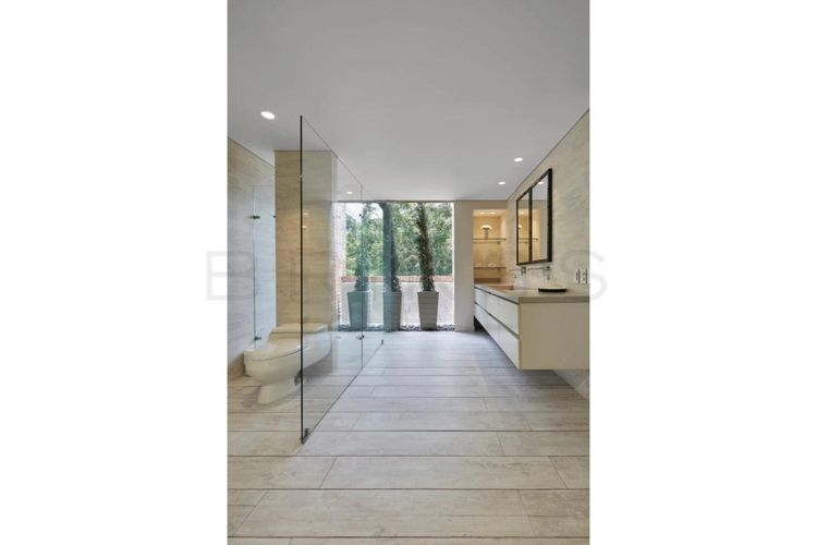 Apartamento de 3 alcobas en venta en El Diamante No. 2, Medellín, 297 m² · foto 7 de 14