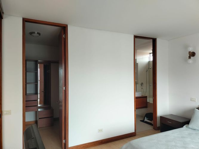 Apartamento de 3 alcobas en venta en El Poblado, Medellín, 207 m² · foto 9 de 19