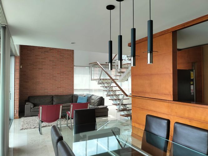 Apartamento de 3 alcobas en venta en El Poblado, Medellín, 207 m² · foto 4 de 19