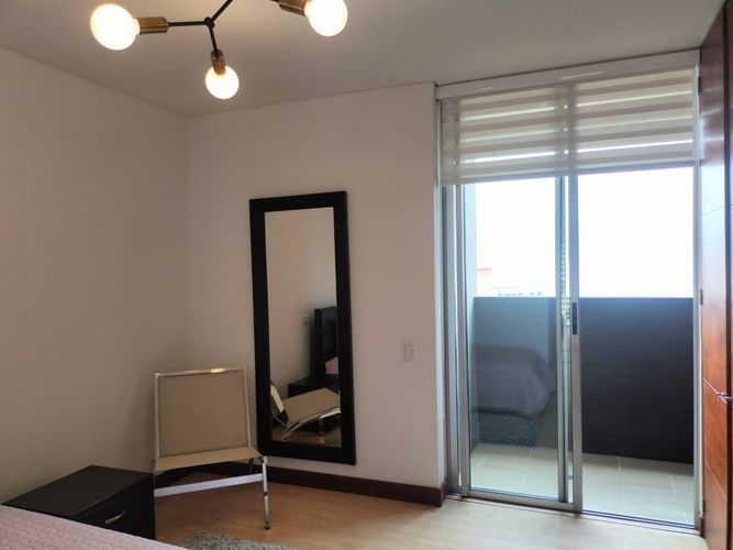 Apartamento de 3 alcobas en venta en El Poblado, Medellín, 207 m² · foto 17 de 19
