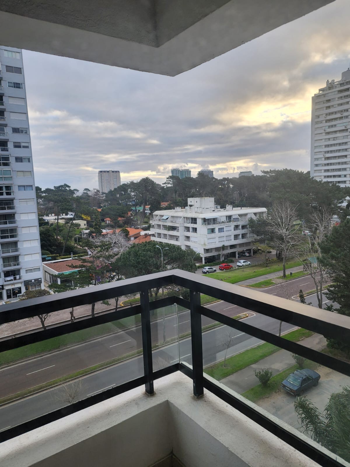 Alquiler Anual – Apartamento en Jardines - Vista 2