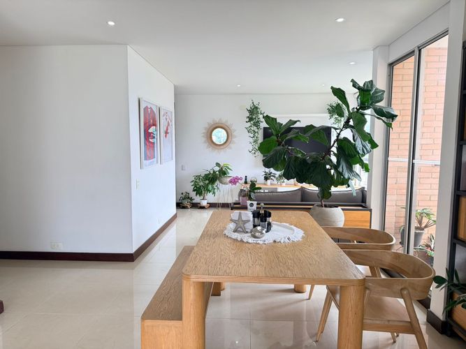 Apartamento de 2 alcobas en venta en El Poblado, Medellín, 188 m² · foto 13 de 19