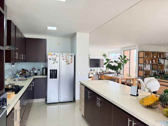 Apartamento de 2 alcobas en venta en El Poblado, Medellín, 188 m² · foto 7 de 19