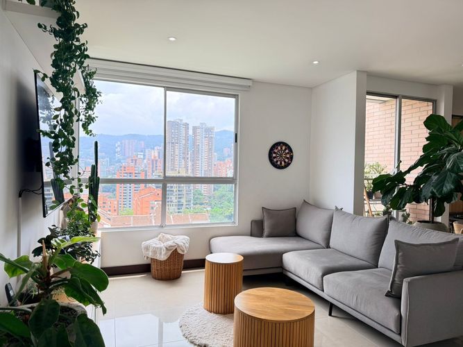 Apartamento de 2 alcobas en venta en El Poblado, Medellín, 188 m² · foto 16 de 19