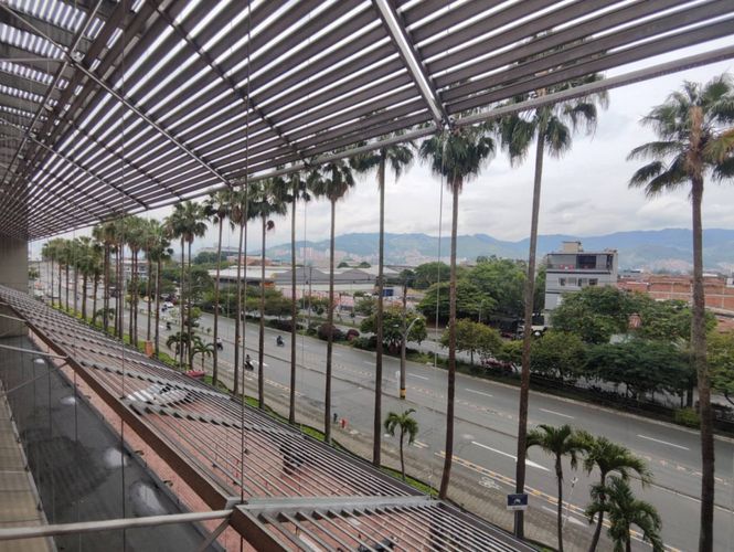 Oficina en arriendo en El Poblado, Medellín, 132 m² · foto 15 de 23