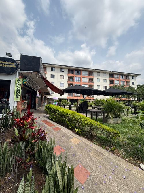 Apartamento de 3 alcobas en venta en El Limonar, Cali, 66 m² · foto 14 de 17