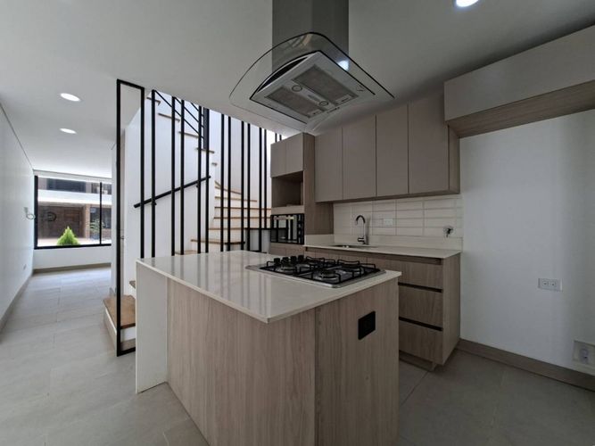 Casa de 3 alcobas en venta en Lomitas, La Ceja, 140 m² · foto 3 de 19