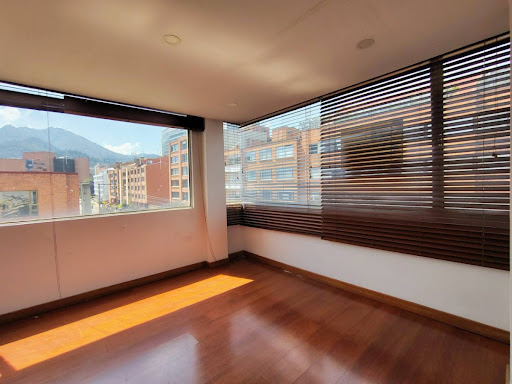 Apartamento en venta en Santa Barbara Central, Bogotá · foto 6 de 24
