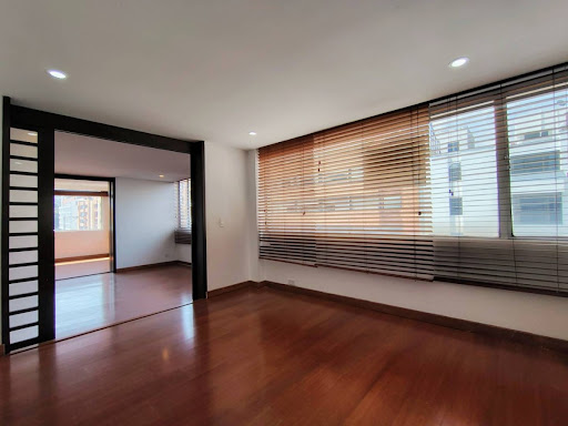 Apartamento en venta en Santa Barbara Central, Bogotá · foto 7 de 24