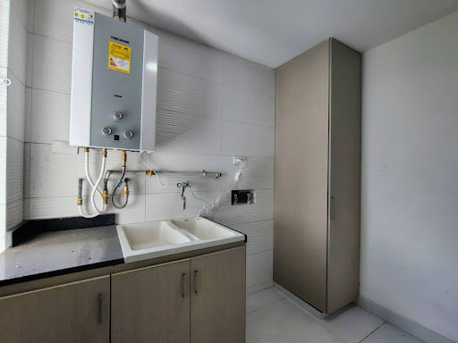 Apartamento en venta en Santa Barbara Central, Bogotá · foto 10 de 24