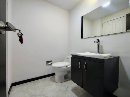 Apartamento en venta en Santa Barbara Central, Bogotá · foto 13 de 24