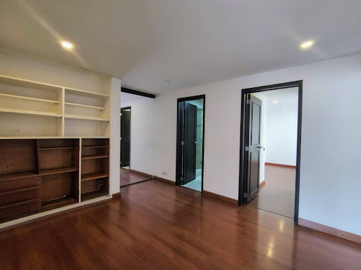 Apartamento en venta en Santa Barbara Central, Bogotá · foto 16 de 24