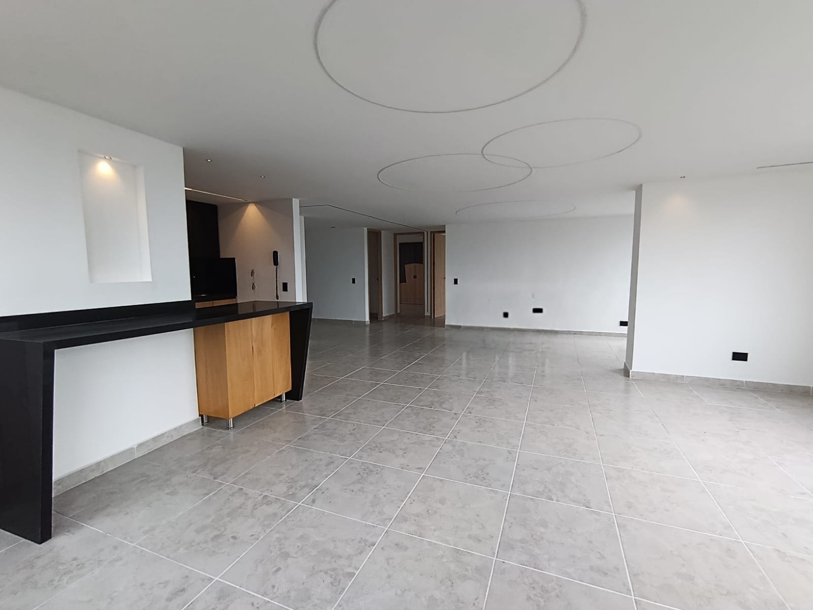 Apartamento en arriendo en La Castellana, Medellín · foto 3 de 20
