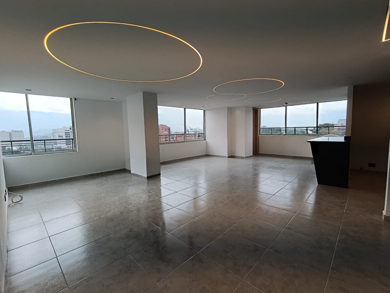 Apartamento en arriendo en La Castellana, Medellín · foto 4 de 20