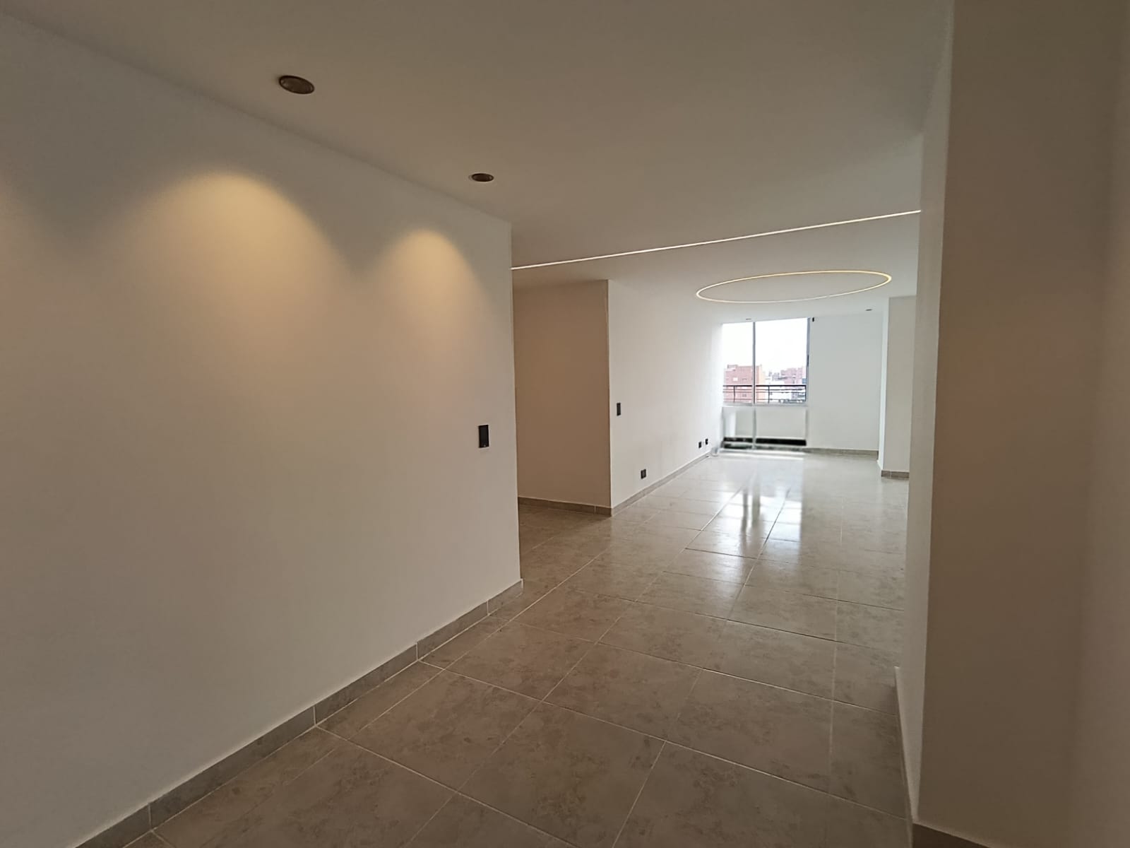Apartamento en arriendo en La Castellana, Medellín · foto 5 de 20