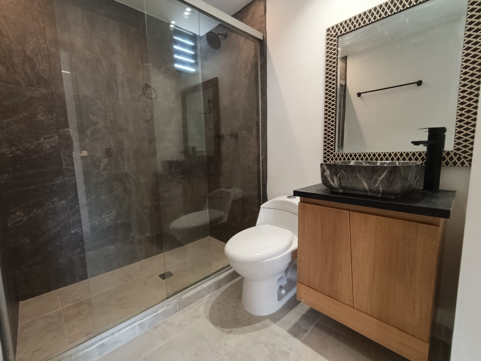Apartamento en arriendo en La Castellana, Medellín · foto 16 de 20