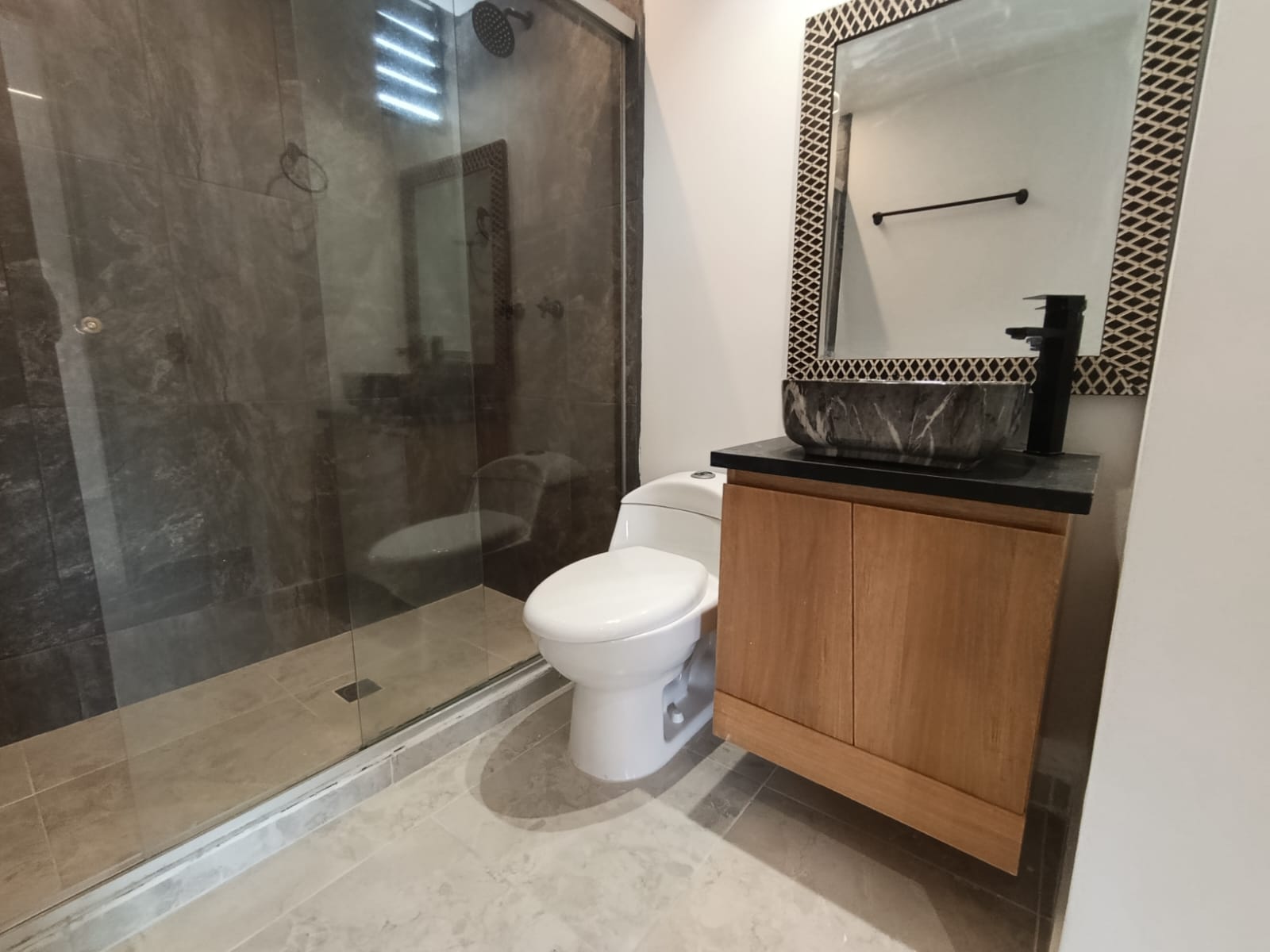 Apartamento en arriendo en La Castellana, Medellín · foto 17 de 20
