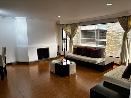 Apartamento en venta en Chico Norte, Bogotá · foto 3 de 17
