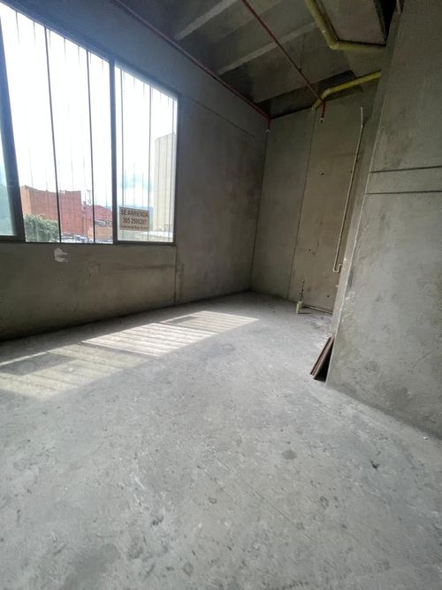 Local en arriendo en La Candelaria, Medellín, 40 m² · foto 6 de 10