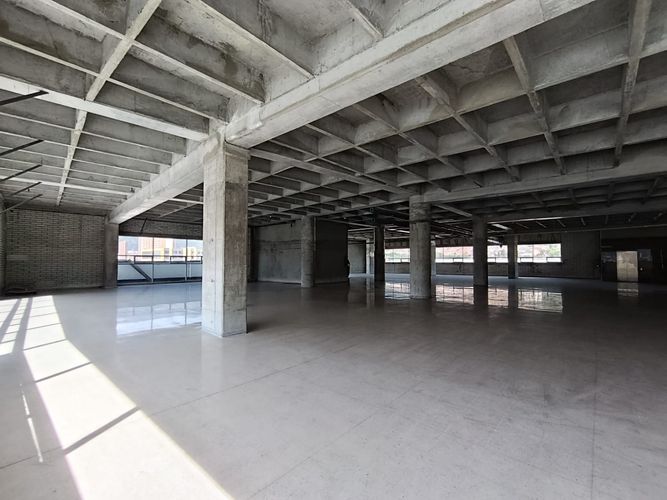 Retail space for rent in Niquia, Bello