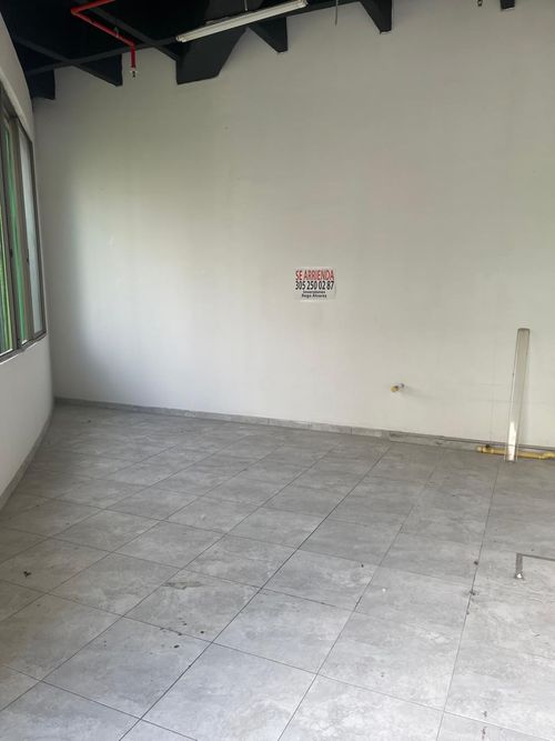 Local en arriendo en La Candelaria, Medellín, 38 m² · foto 9 de 9