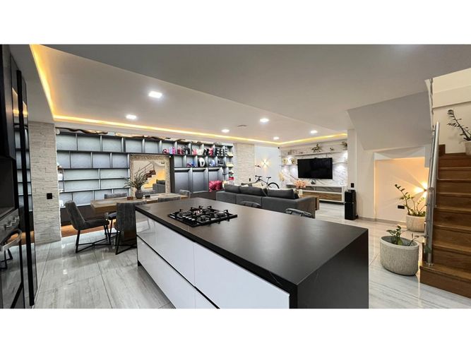 Casa de 3 alcobas en venta en San Antonio De Pereira, Rionegro, 186 m² · foto 4 de 15